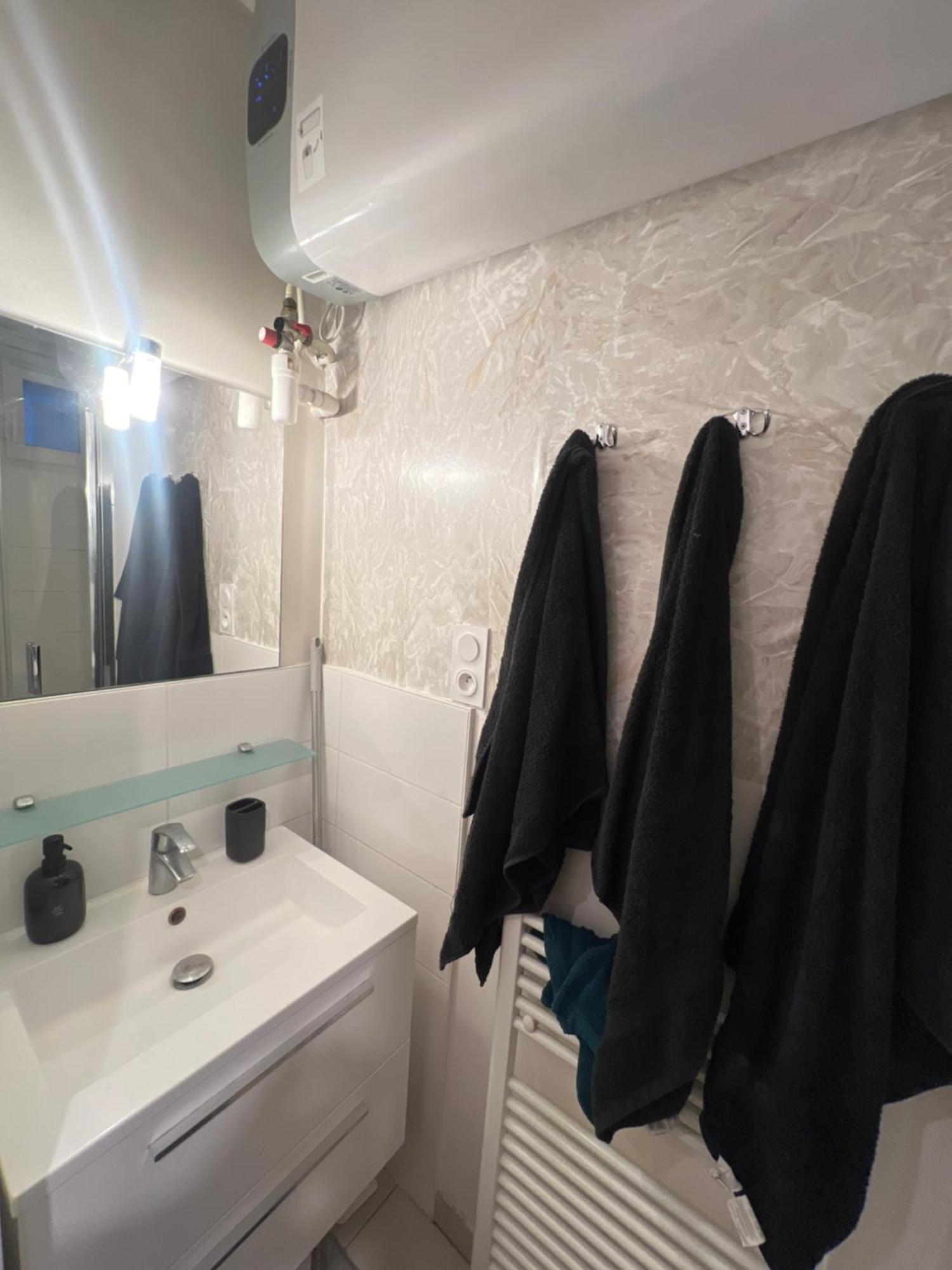 Eiffel Tower View Haussmanian Charm 2min Walk From The Eiffel Tower Gardens Apartamento